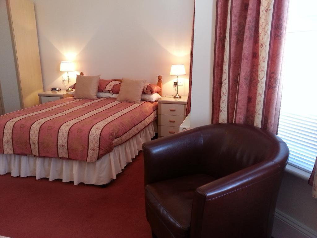 Landguard Lodge Southampton Room photo